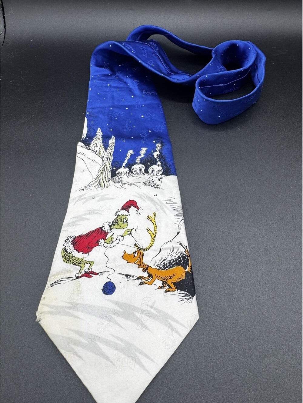 Vintage 1994 Dr Seuss Grinch Max Christmas Silk Tie Blue 28.75” x 4”
